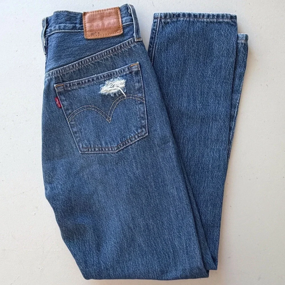 Women's Levis Premium 501 Skinny Distressed High Rise Blue Jeans W26